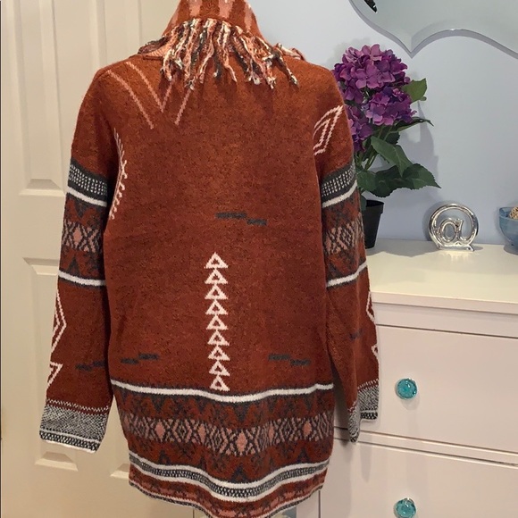 🔥 LAST 1!🔥 Boho Aztec Print Fringe Detail Cardigan - Picture 12 of 15